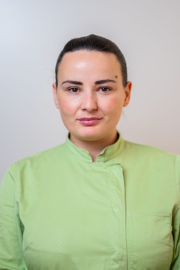 Team - Floriana Prenaj - Studio/Consulta Specialistico ABG — Ortodonzia, Gnatologia, Dolore Orofacciale, Disturbi del Sonno, Medicina Estetica